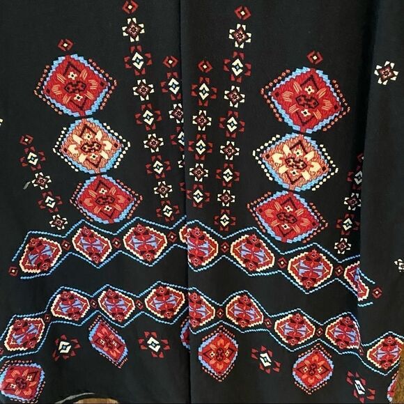 Figueroa & Flower S Black BOHO Relaxed Oversized Lace Floral Front Tie Blouse - Picture 5 of 8